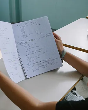 Школа и детский сад не территории комплекса